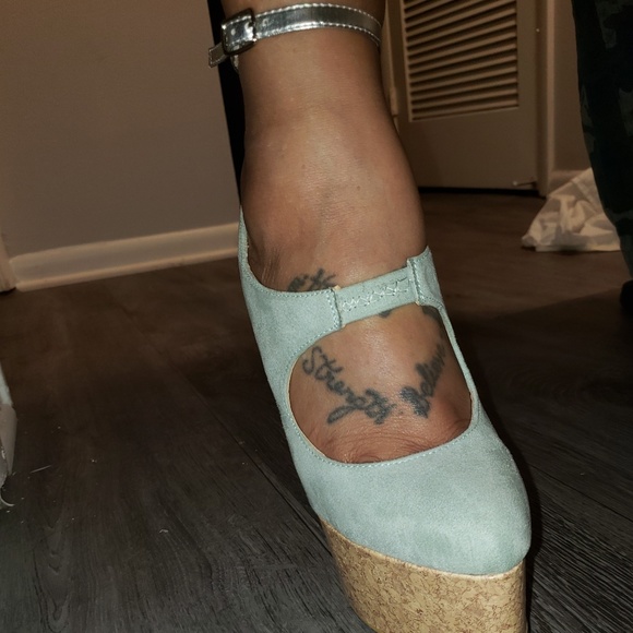 Shoe Dazzle Shoes - Shoes